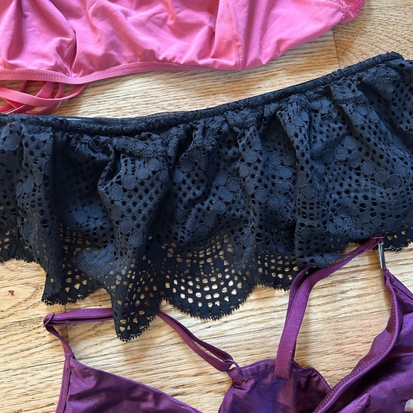 Lot of 3 Victoria's Secret Bralettes Size Medium NWT/NWOT - Picture 4 of 5